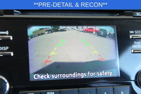 Used 2017 Nissan Rogue SV image 11