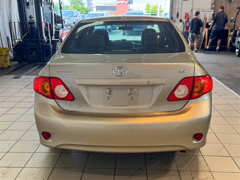 Used 2010 Toyota Corolla LE image 7