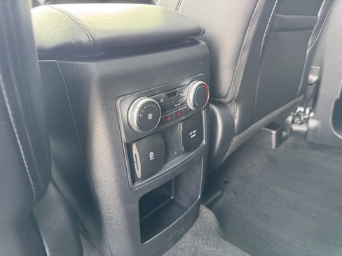 Used 2021 Ford Explorer Platinum w/ Equipment Group 601A image 29