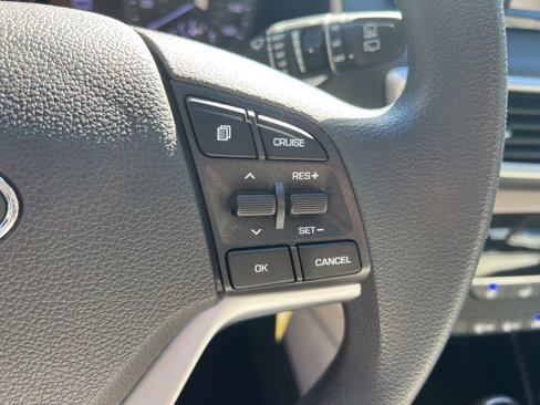 Used 2020 Hyundai Tucson SE w/ Winter Weather Package image 15