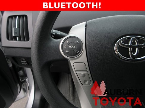 Used 2015 Toyota Prius Two image 12