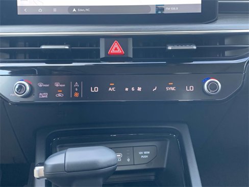 New 2025 Kia K5 EX image 18