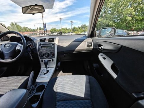 Used 2009 Toyota Corolla XRS image 19