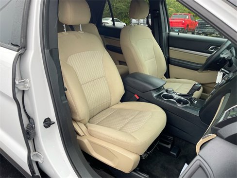 Used 2017 Ford Explorer 4WD w/ Class II Trailer Tow Package image 25