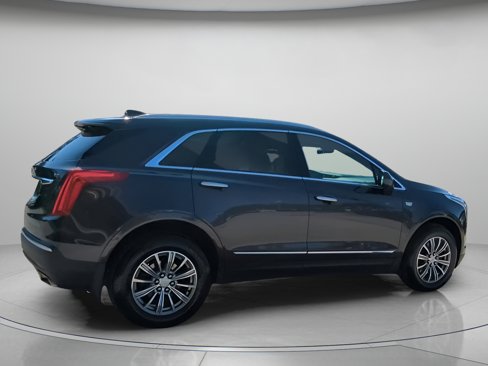 Used 2017 Cadillac XT5 Luxury w/ Driver Awareness Package image 29