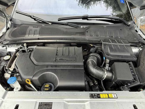 Used 2018 Land Rover Range Rover Evoque SE image 25