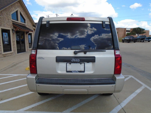 Used 2007 Jeep Commander Sport image 6