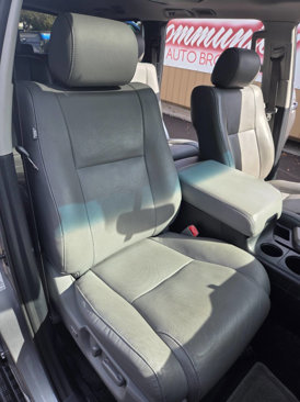 Used 2012 Toyota Sequoia Platinum image 18