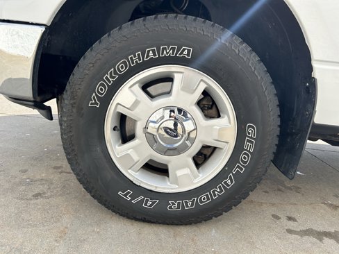 Used 2014 Ford F150 XLT image 11
