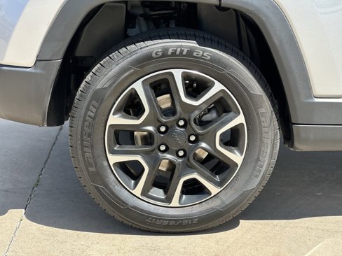Used 2020 Jeep Compass Trailhawk image 33