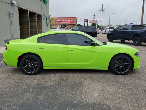 Used 2023 Dodge Charger SXT w/ Blacktop Package image 2