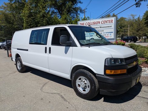 Used 2019 Chevrolet Express 2500 Extended w/ Enhanced Convenience Package image 3