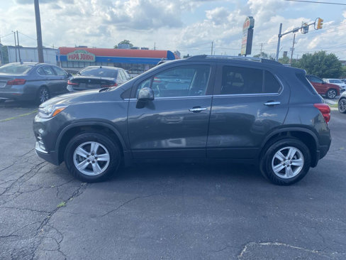 Used 2020 Chevrolet Trax LT w/ Driver Confidence Package image 3