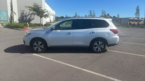Used 2018 Nissan Pathfinder SL image 7