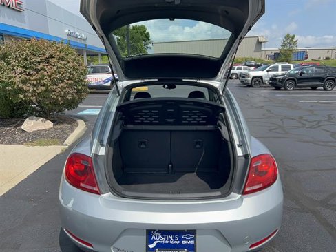 Used 2014 Volkswagen Beetle 2.5 image 9