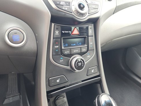 Used 2015 Hyundai Elantra Limited w/ Option Group 05 image 29