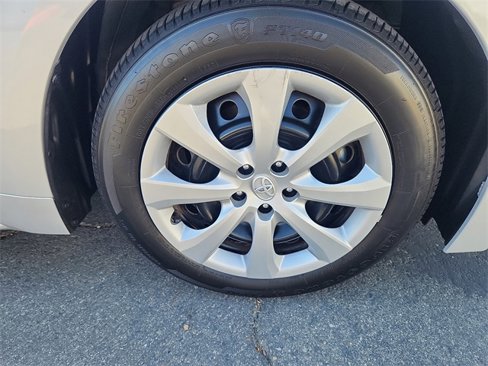 Used 2024 Toyota Corolla LE image 31