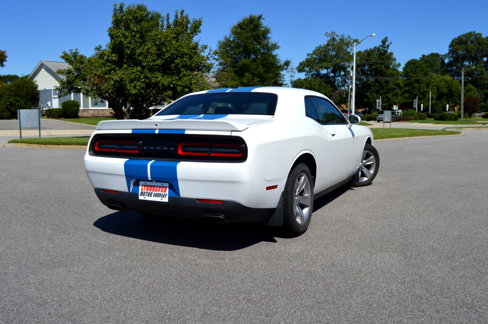 Used 2018 Dodge Challenger SXT image 4