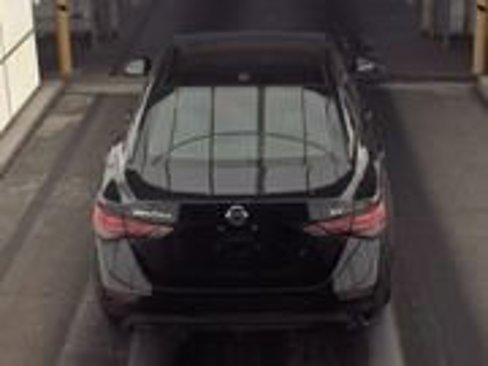 Used 2021 Nissan Sentra SV image 11