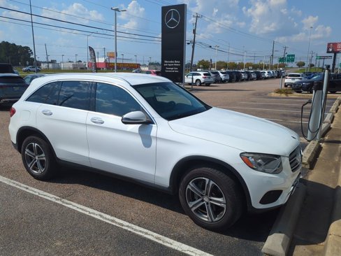 Used 2016 Mercedes-Benz GLC 300 image 1