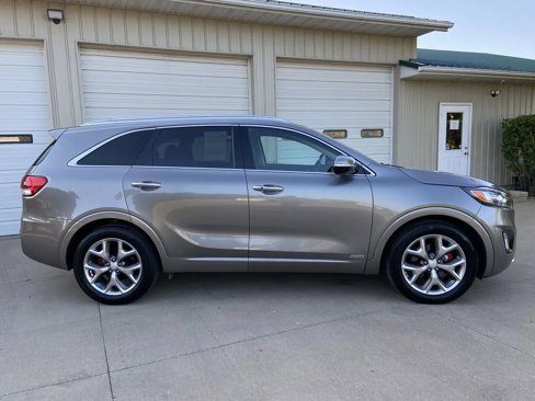 Used 2017 Kia Sorento SX image 7