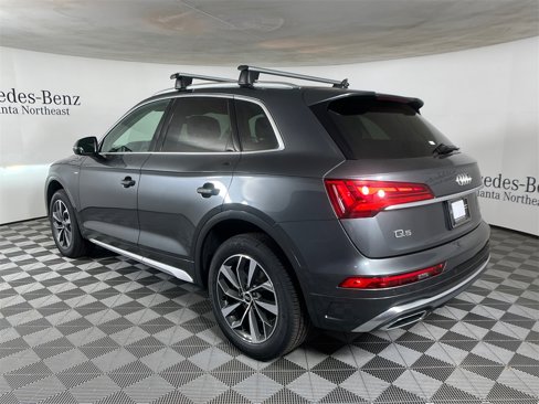 Used 2023 Audi Q5 2.0T Premium w/ Convenience Package image 5