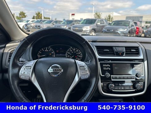 Used 2018 Nissan Altima 2.5 SV image 12