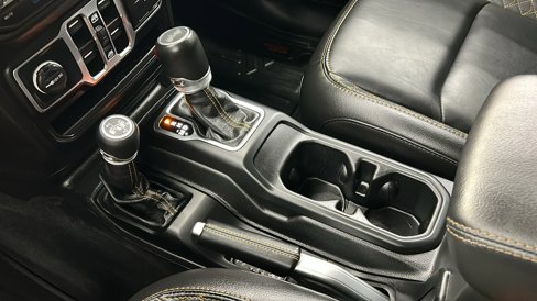 Used 2023 Jeep Wrangler Unlimited Sahara image 24