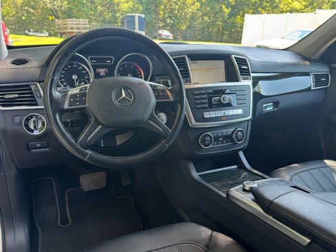 Used 2016 Mercedes-Benz GL 450 4MATIC image 10