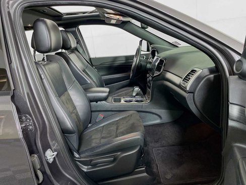 Used 2019 Jeep Grand Cherokee Altitude image 27