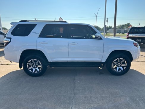 Used 2022 Toyota 4Runner TRD Off-Road Premium image 4