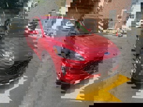 Used 2021 Ford Escape SEL image 3