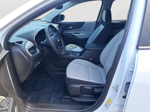 Used 2021 Chevrolet Equinox LS image 12