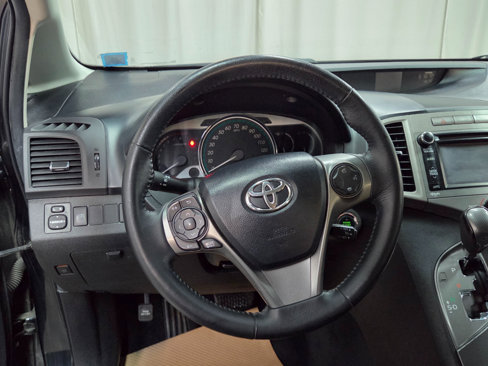 Used 2013 Toyota Venza LE image 26