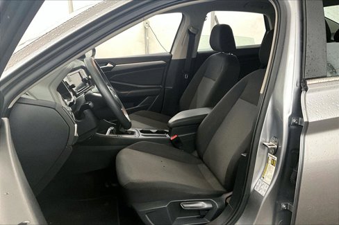Used 2020 Volkswagen Jetta S image 24