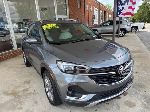 Used 2022 Buick Encore GX Essence w/ Advanced Technology Package image 2