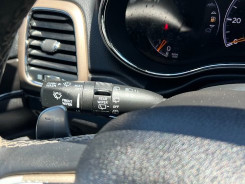 Used 2016 Jeep Grand Cherokee Limited image 33