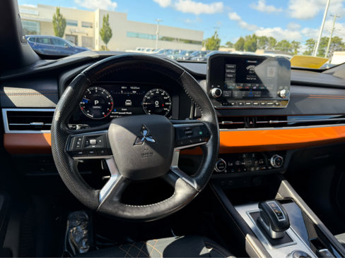 Used 2022 Mitsubishi Outlander SEL image 19