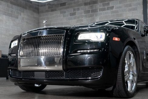 Used 2016 Rolls-Royce Ghost image 32