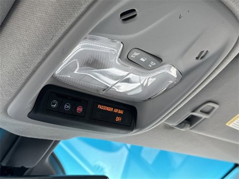 Used 2021 Chevrolet Bolt Premier w/ Infotainment Package image 33