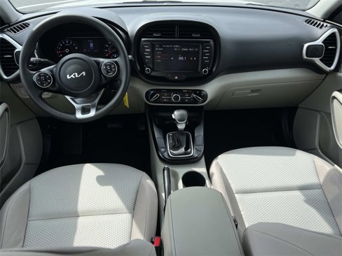 Used 2022 Kia Soul LX image 13