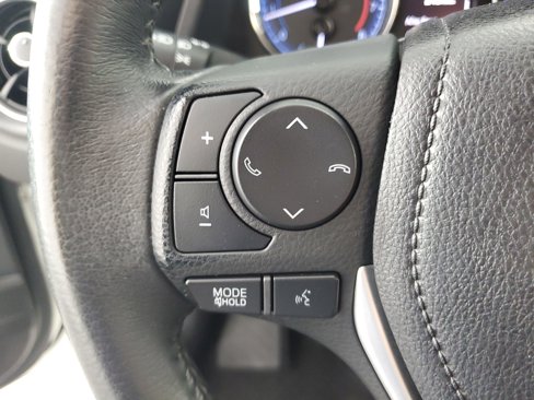 Used 2018 Toyota Corolla SE image 22