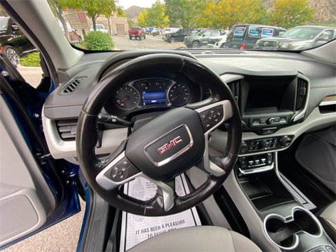 Used 2021 GMC Terrain SLE w/ Driver Convenience Package image 10