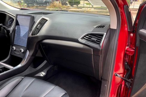 Used 2022 Ford Edge Titanium image 15
