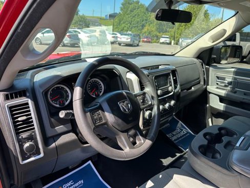 Used 2019 RAM 1500 Classic SLT image 17