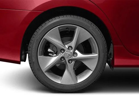 Used 2014 Toyota Camry L image 11