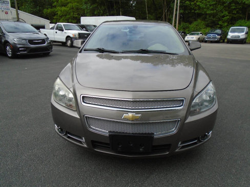 Used 2011 Chevrolet Malibu LTZ w/ HFV6 Engine Package image 4