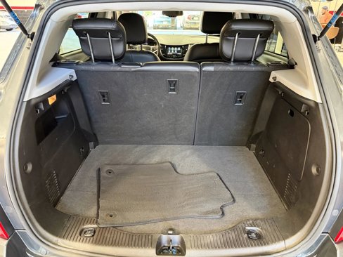 Used 2019 Chevrolet Trax LT w/ LT Convenience Package image 25