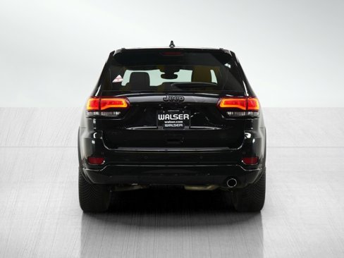 Used 2017 Jeep Grand Cherokee Altitude image 4