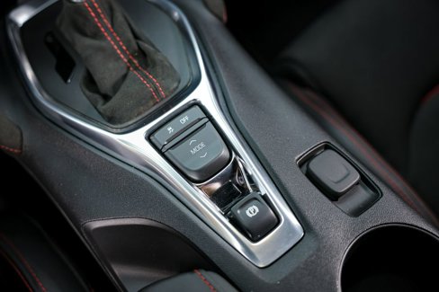 Used 2020 Chevrolet Camaro ZL1 image 24